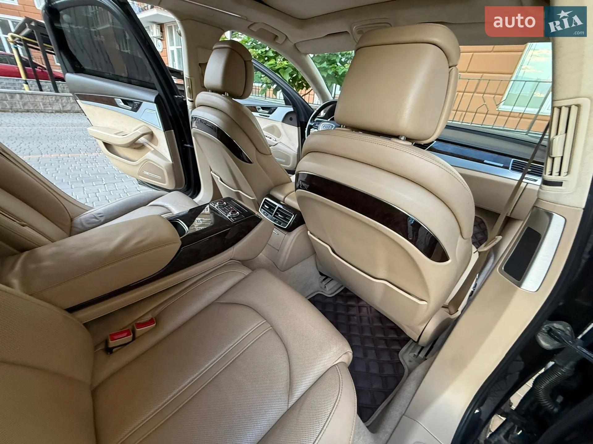 2010 Audi A8 - мініатюра 46