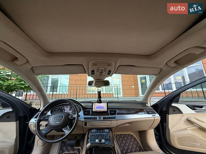 Седан Audi A8 2010 в Одессе