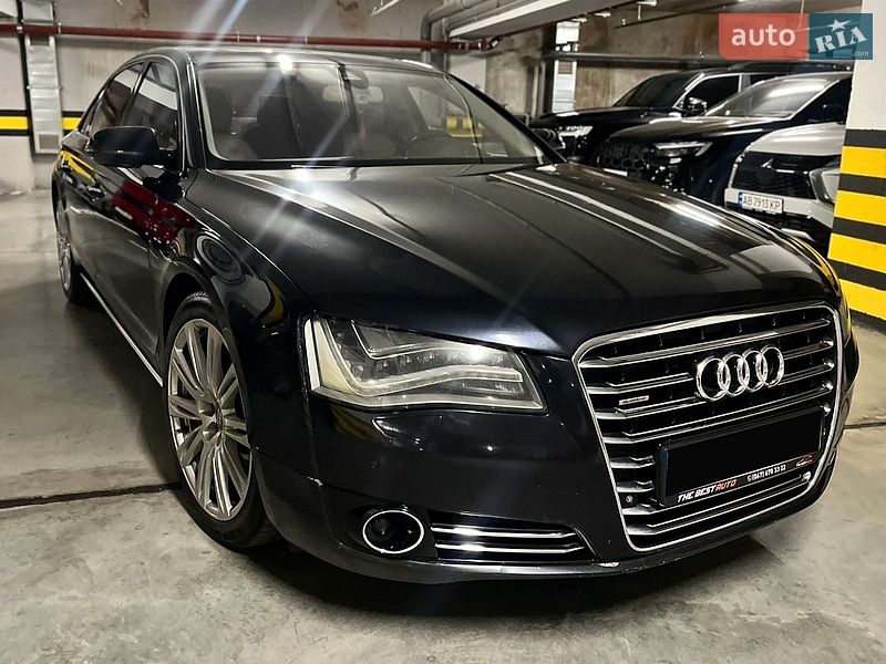 Седан Audi A8 2010 в Виннице