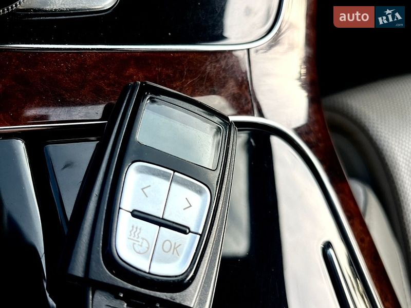 Седан Audi A8 2010 в Виннице