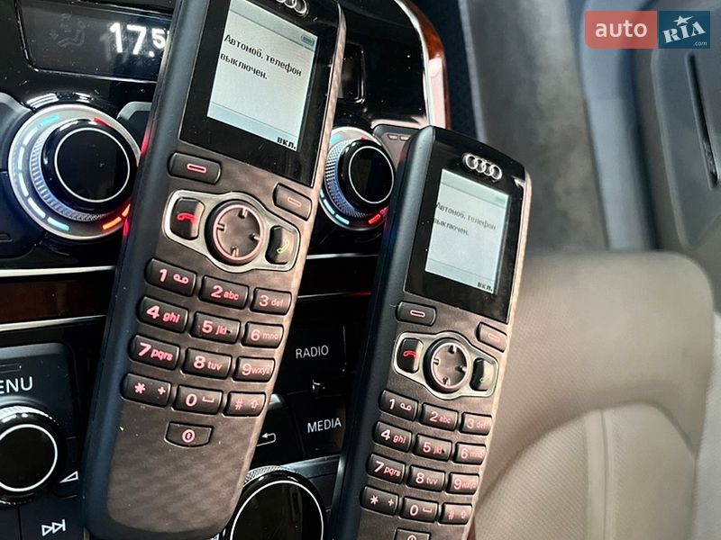 Седан Audi A8 2010 в Виннице