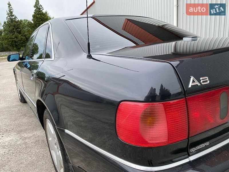 Седан Audi A8 2000 в Ярмолинцах