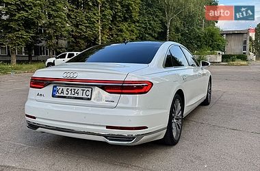 Седан Audi A8 2018 в Києві