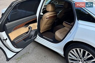 Седан Audi A8 2018 в Києві