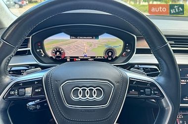 Седан Audi A8 2018 в Києві