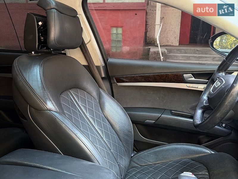 Седан Audi A8 2011 в Хмельницком