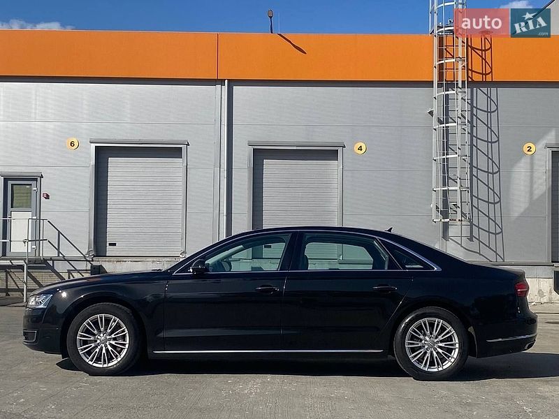Седан Audi A8 2017 в Киеве