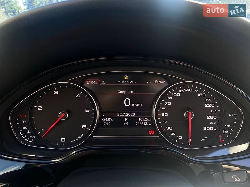 Седан Audi A8 2017 в Киеве