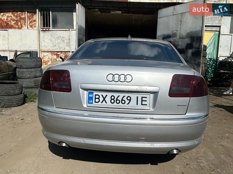 Седан Audi A8 2004 в Каменец-Подольском