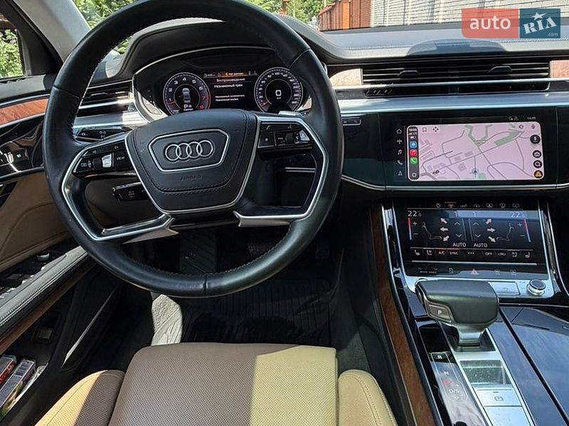 Седан Audi A8 2018 в Києві