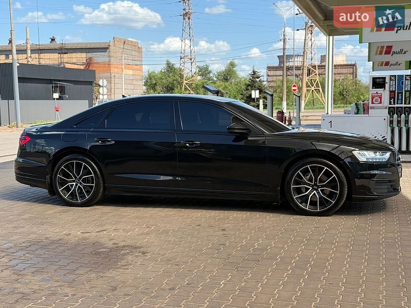 Седан Audi A8 2020 в Кривом Роге