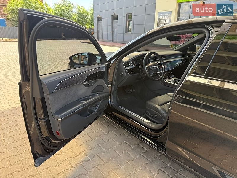 Седан Audi A8 2020 в Кривом Роге