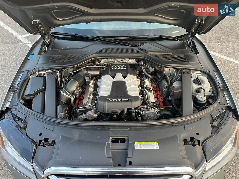 Седан Audi A8 2013 в Києві