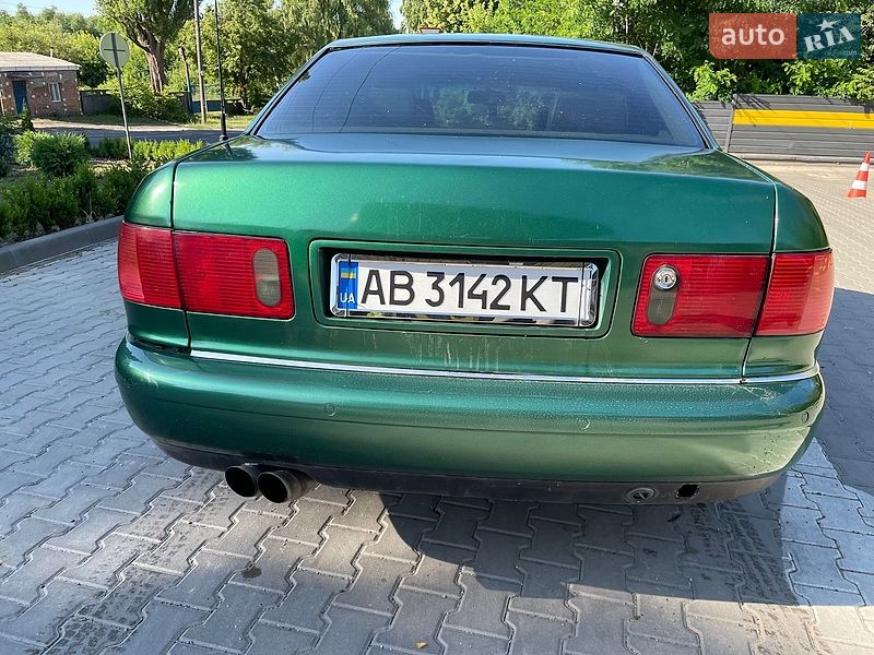 Седан Audi A8 1995 в Жмеринке