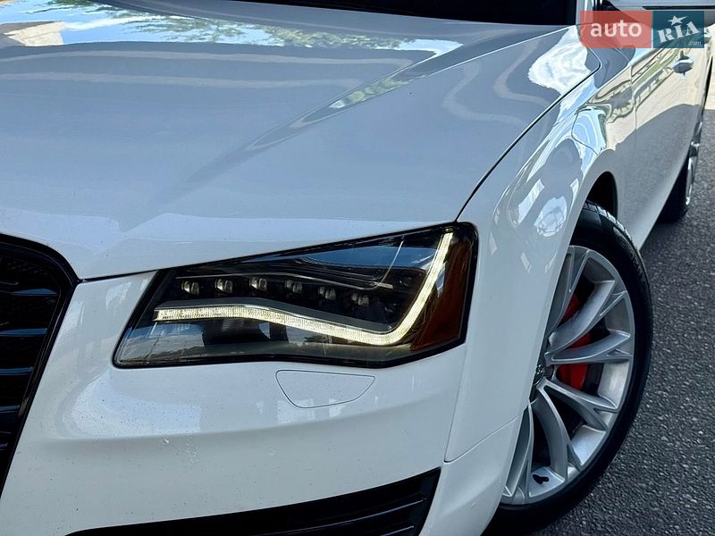 Седан Audi A8 2012 в Одессе