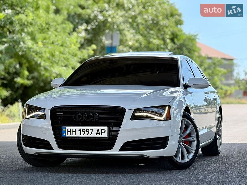 Седан Audi A8 2012 в Одессе