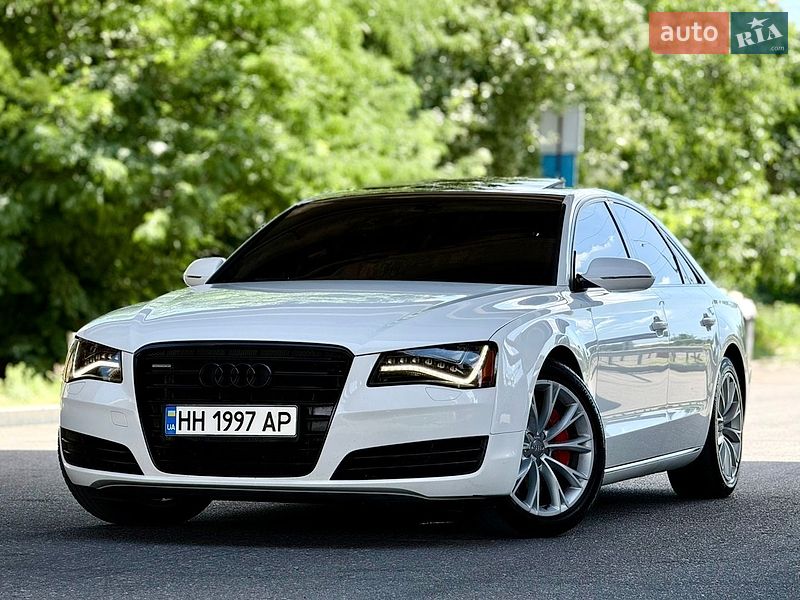Седан Audi A8 2012 в Одессе