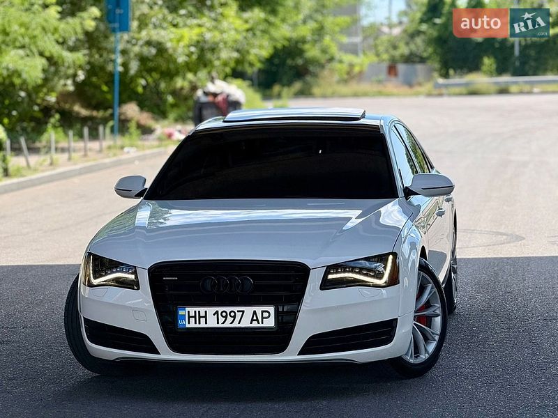 Седан Audi A8 2012 в Одессе