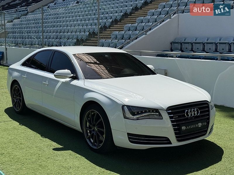 Audi A8 2012