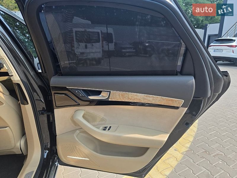 Седан Audi A8 2013 в Вінниці