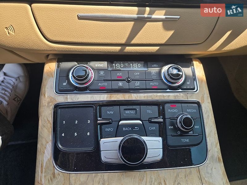 Седан Audi A8 2013 в Вінниці