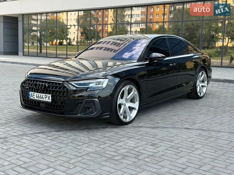 Audi A8