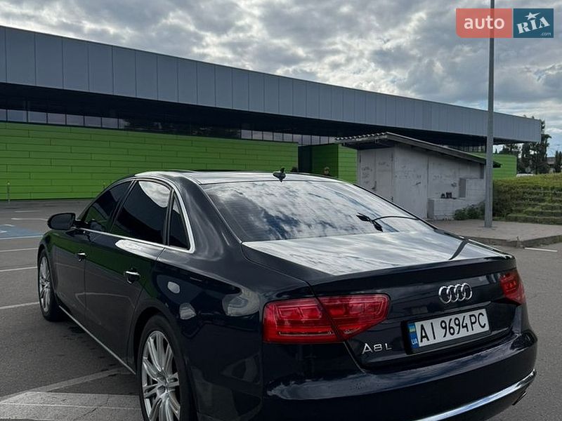 Седан Audi A8 2013 в Киеве