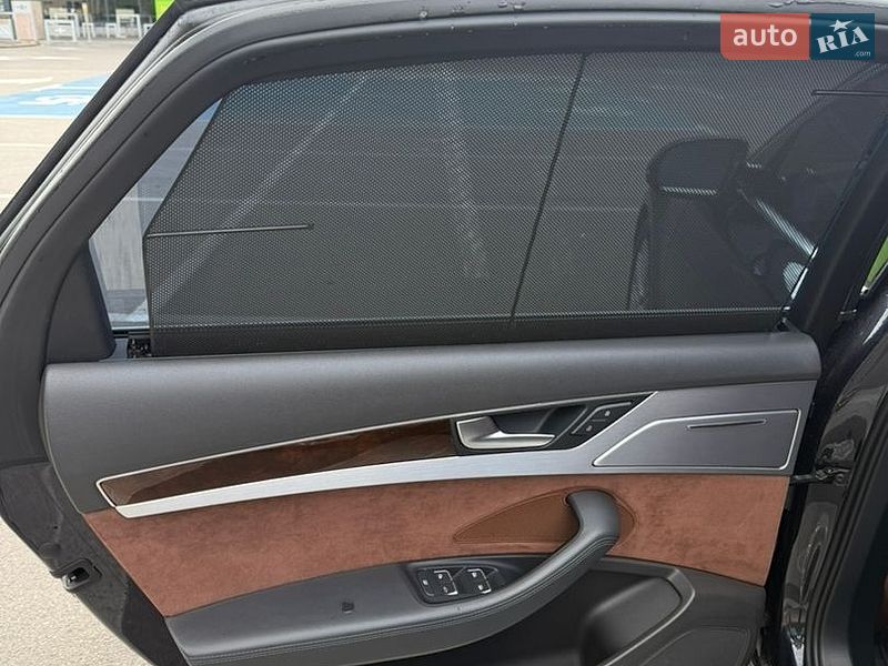 Седан Audi A8 2013 в Киеве