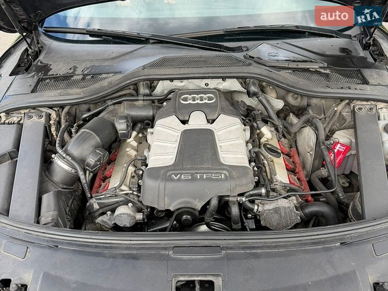 Седан Audi A8 2013 в Киеве