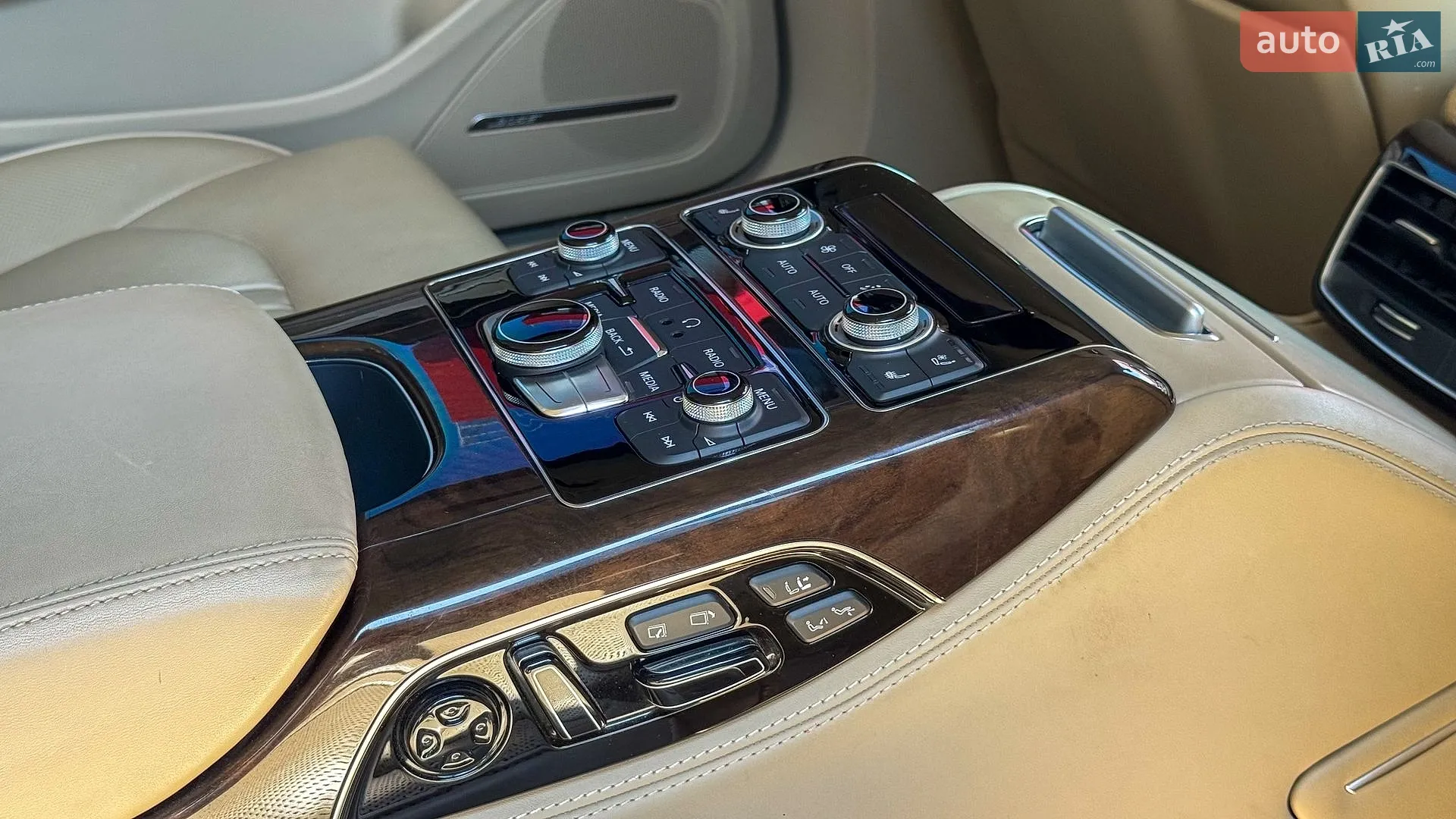 2014 Audi A8 - мініатюра 13
