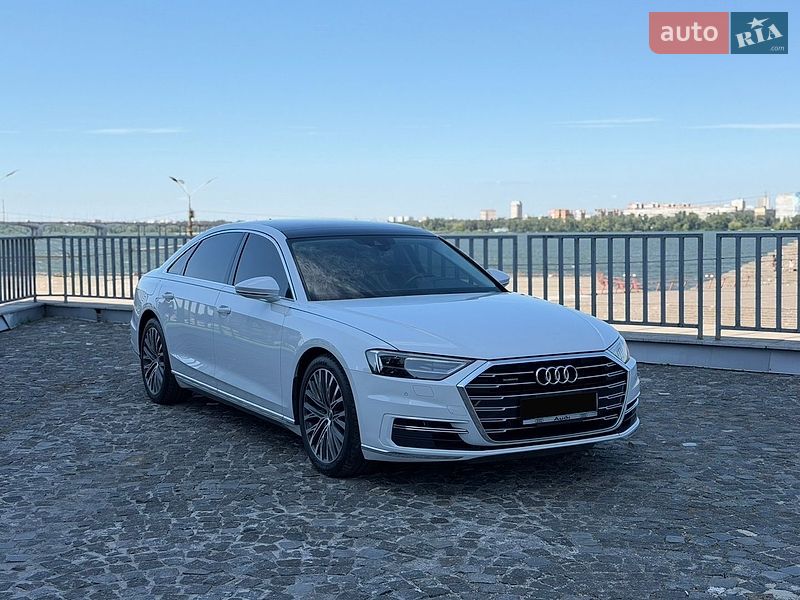 Седан Audi A8 2020 в Дніпрі