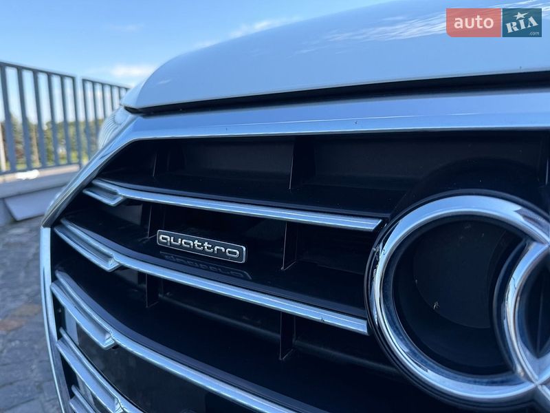 Седан Audi A8 2020 в Дніпрі