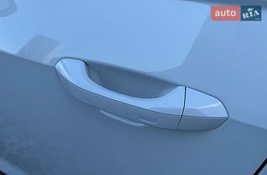 Седан Audi A8 2020 в Дніпрі