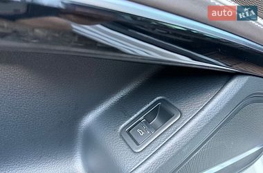 Седан Audi A8 2020 в Дніпрі