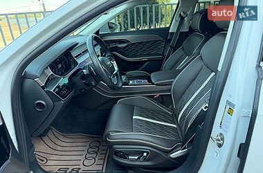 Седан Audi A8 2020 в Дніпрі