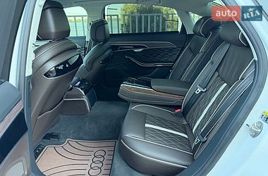 Седан Audi A8 2020 в Дніпрі