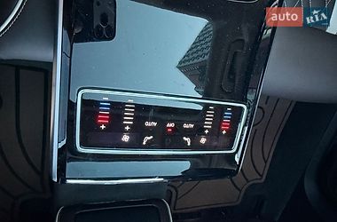 Седан Audi A8 2020 в Дніпрі