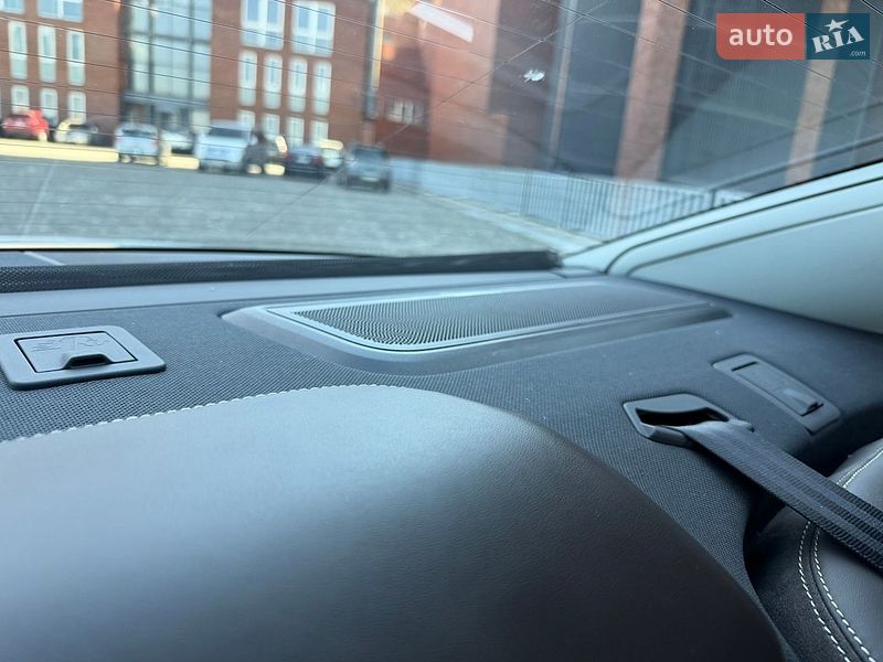 Седан Audi A8 2020 в Дніпрі