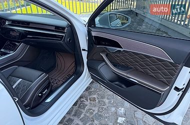 Седан Audi A8 2020 в Дніпрі