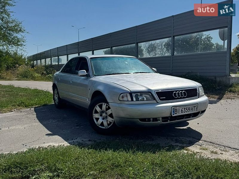 Седан Audi A8 1995 в Полтаве