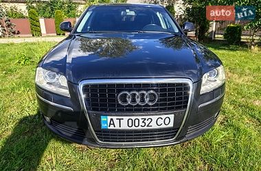 Седан Audi A8 2009 в Долине