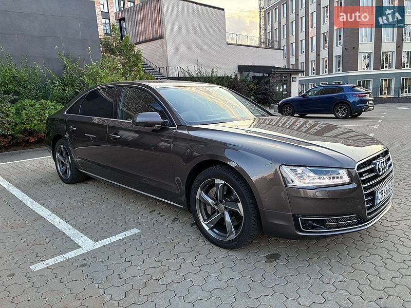 Седан Audi A8 2014 в Киеве