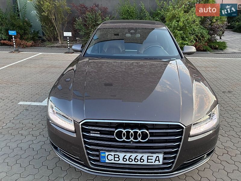 Седан Audi A8 2014 в Киеве