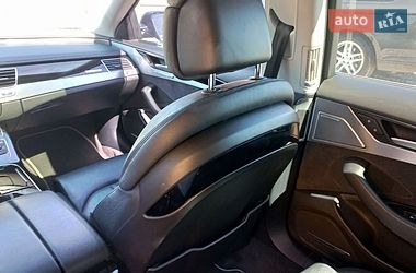 Седан Audi A8 2015 в Кропивницькому