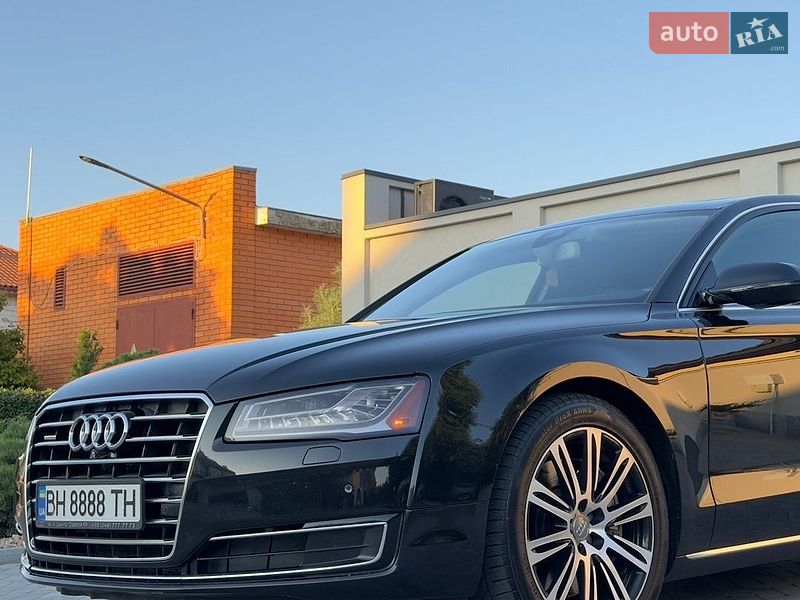 Седан Audi A8 2014 в Одессе