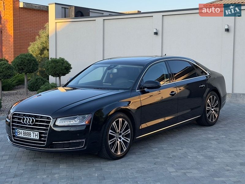 Седан Audi A8 2014 в Одесі