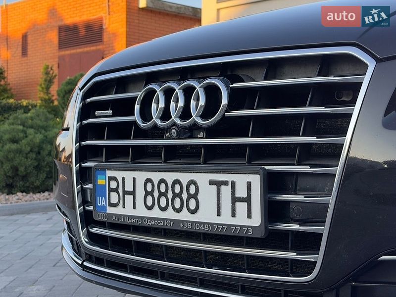Седан Audi A8 2014 в Одессе