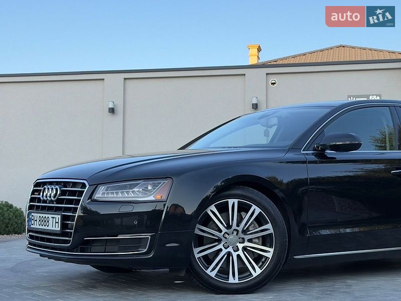 Седан Audi A8 2014 в Одессе