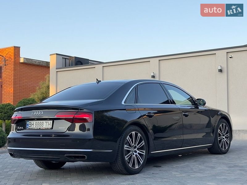 Седан Audi A8 2014 в Одессе