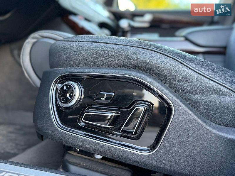 Седан Audi A8 2014 в Одессе